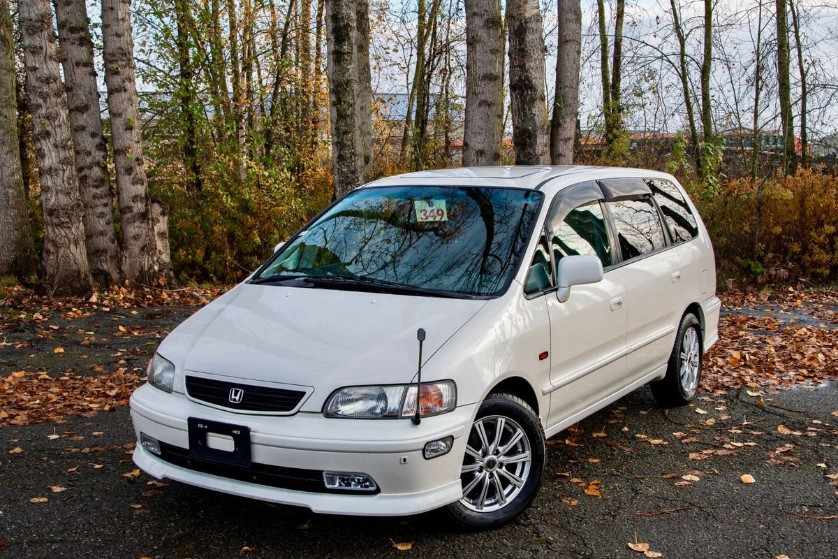 1998 Honda Odyssey JDM car for sale — photo 2 of 9