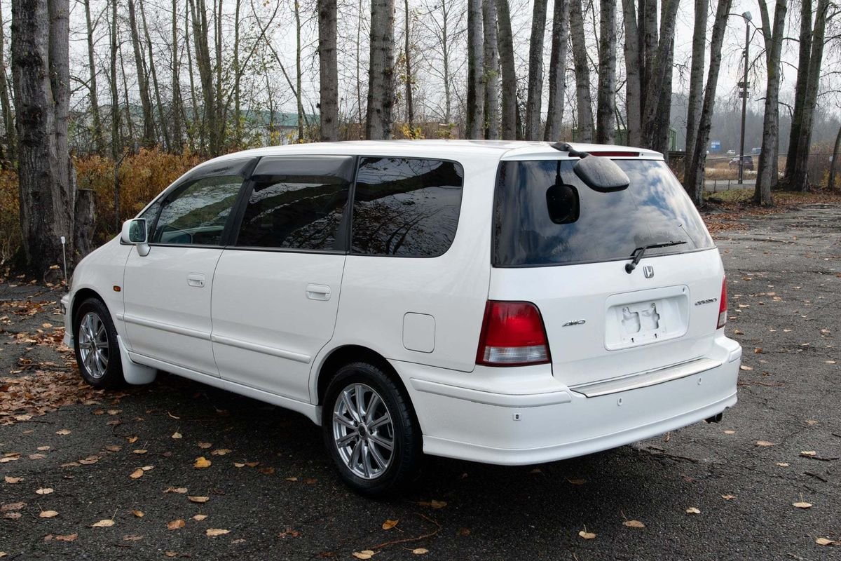 1998 Honda Odyssey JDM car for sale — photo 4 of 9