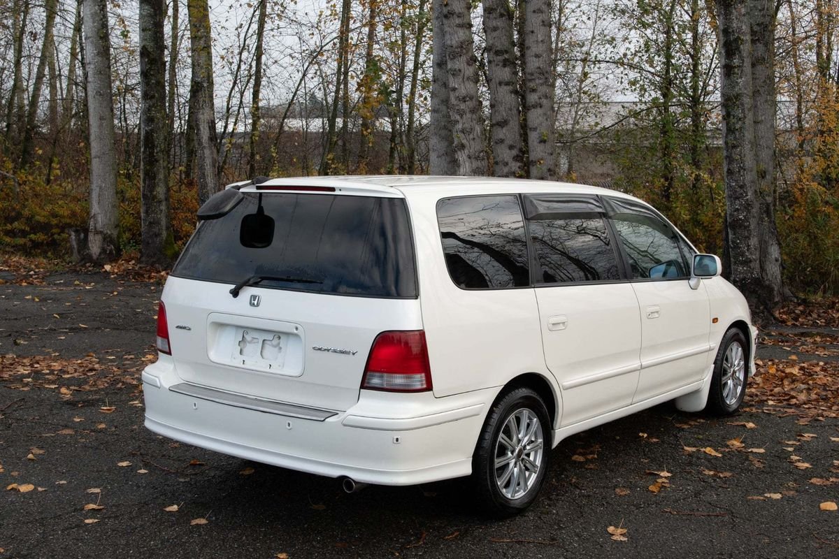 1998 Honda Odyssey JDM car for sale — photo 6 of 9