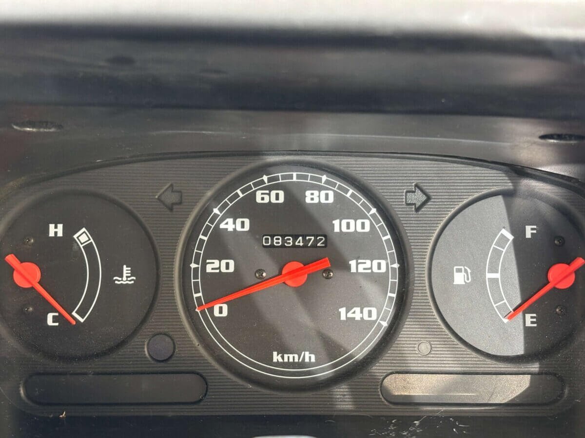 1999 Daihatsu Hijet JDM car for sale — photo 7 of 25