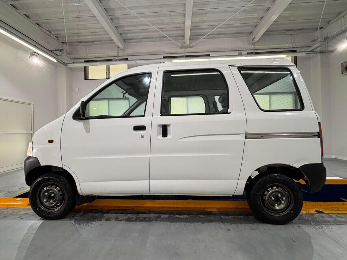 1999 Daihatsu Hijet JDM car for sale — photo 3 of 25