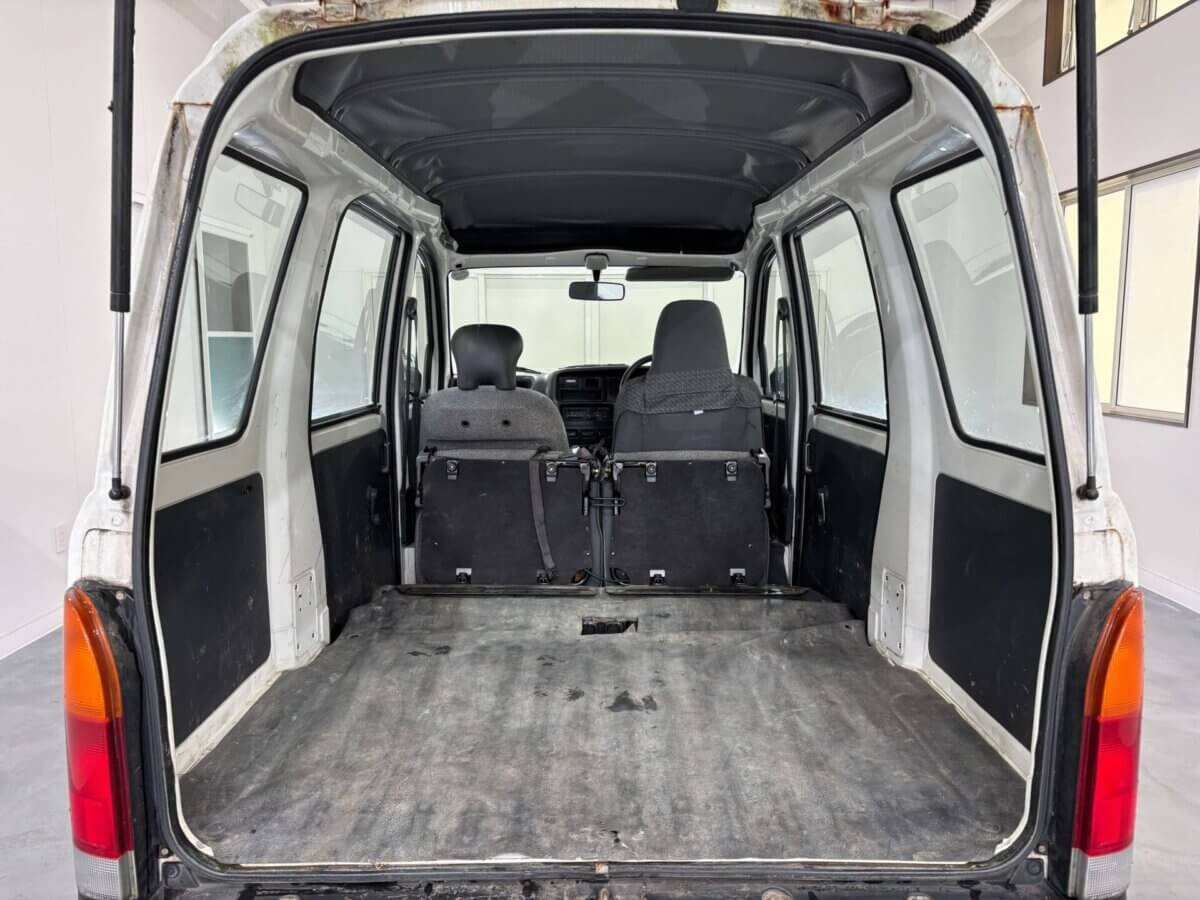 1999 Daihatsu Hijet JDM car for sale — photo 20 of 25