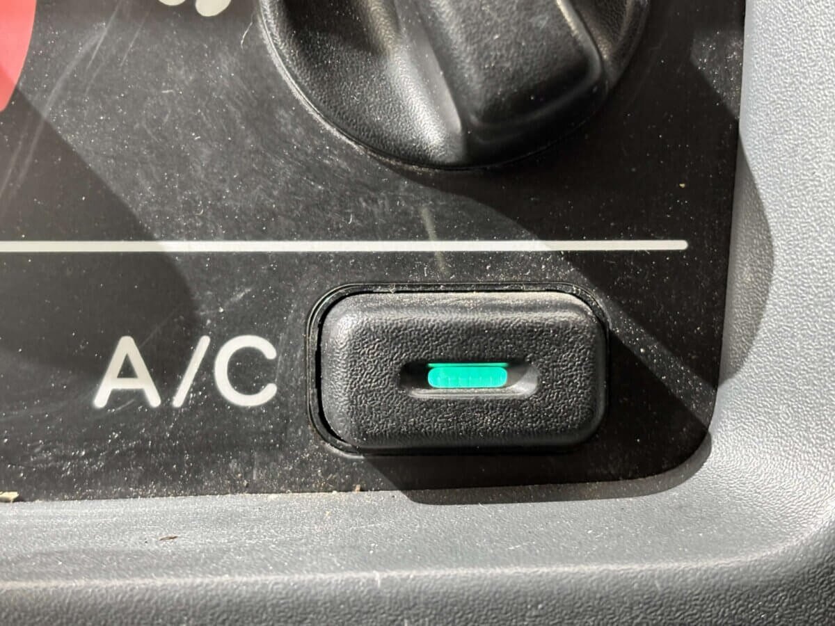 1999 Honda Acty JDM car for sale — photo 13 of 25