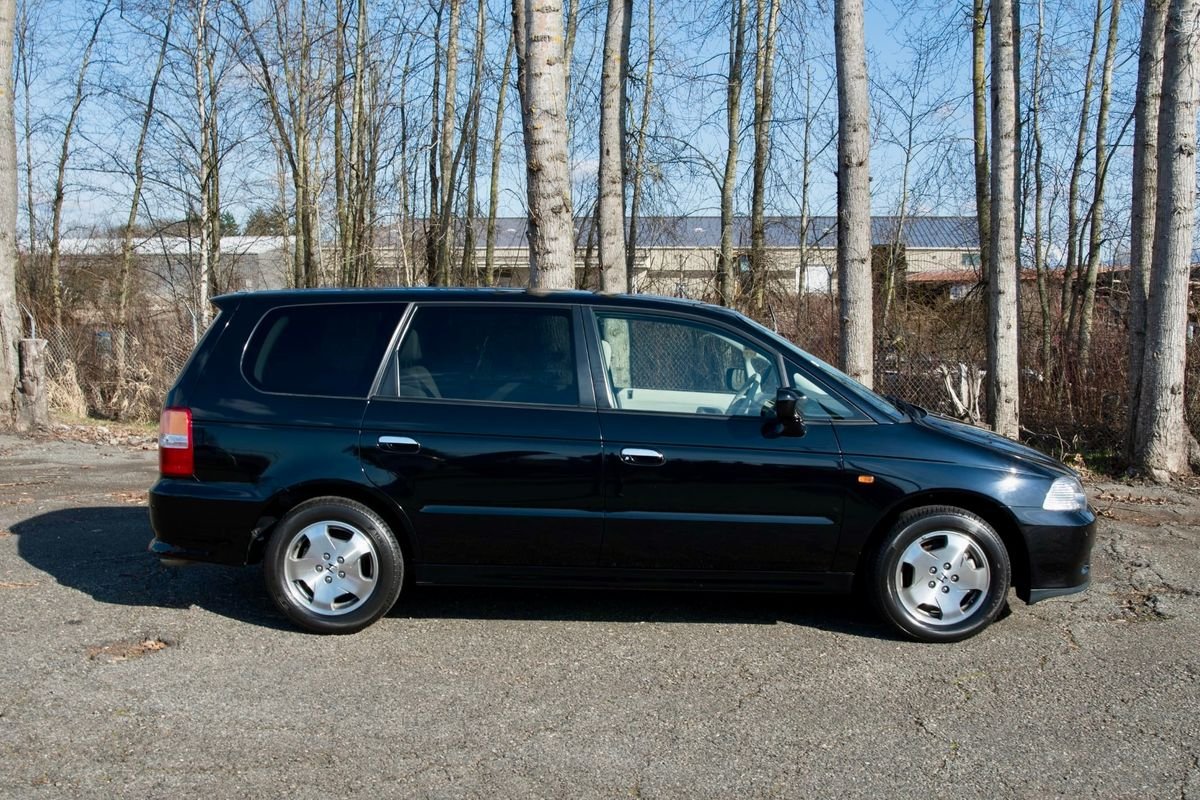 1999 Honda Odyssey JDM car for sale — photo 7 of 9