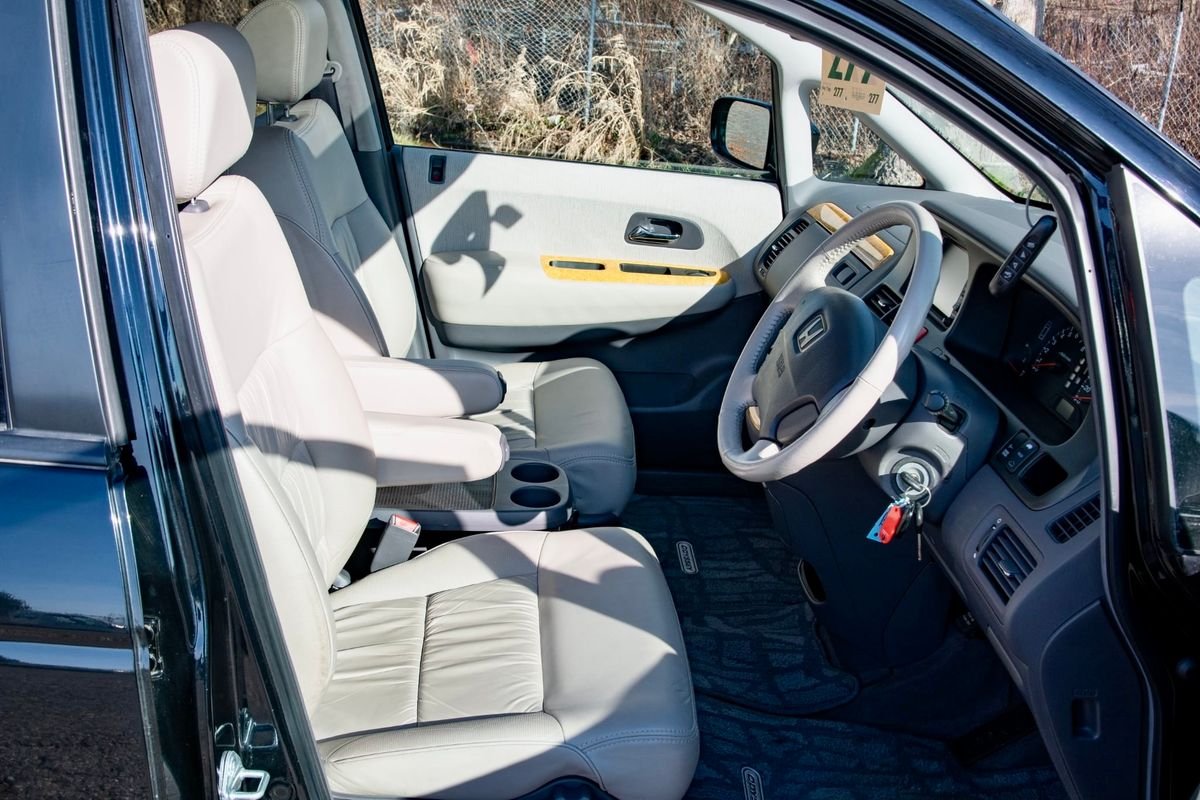 1999 Honda Odyssey JDM car for sale — photo 9 of 9