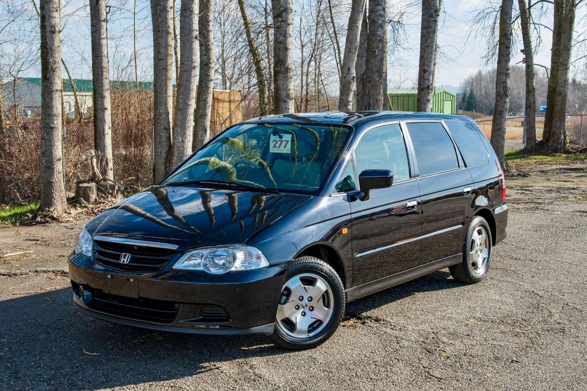 1999 Honda Odyssey JDM car for sale — photo 2 of 9