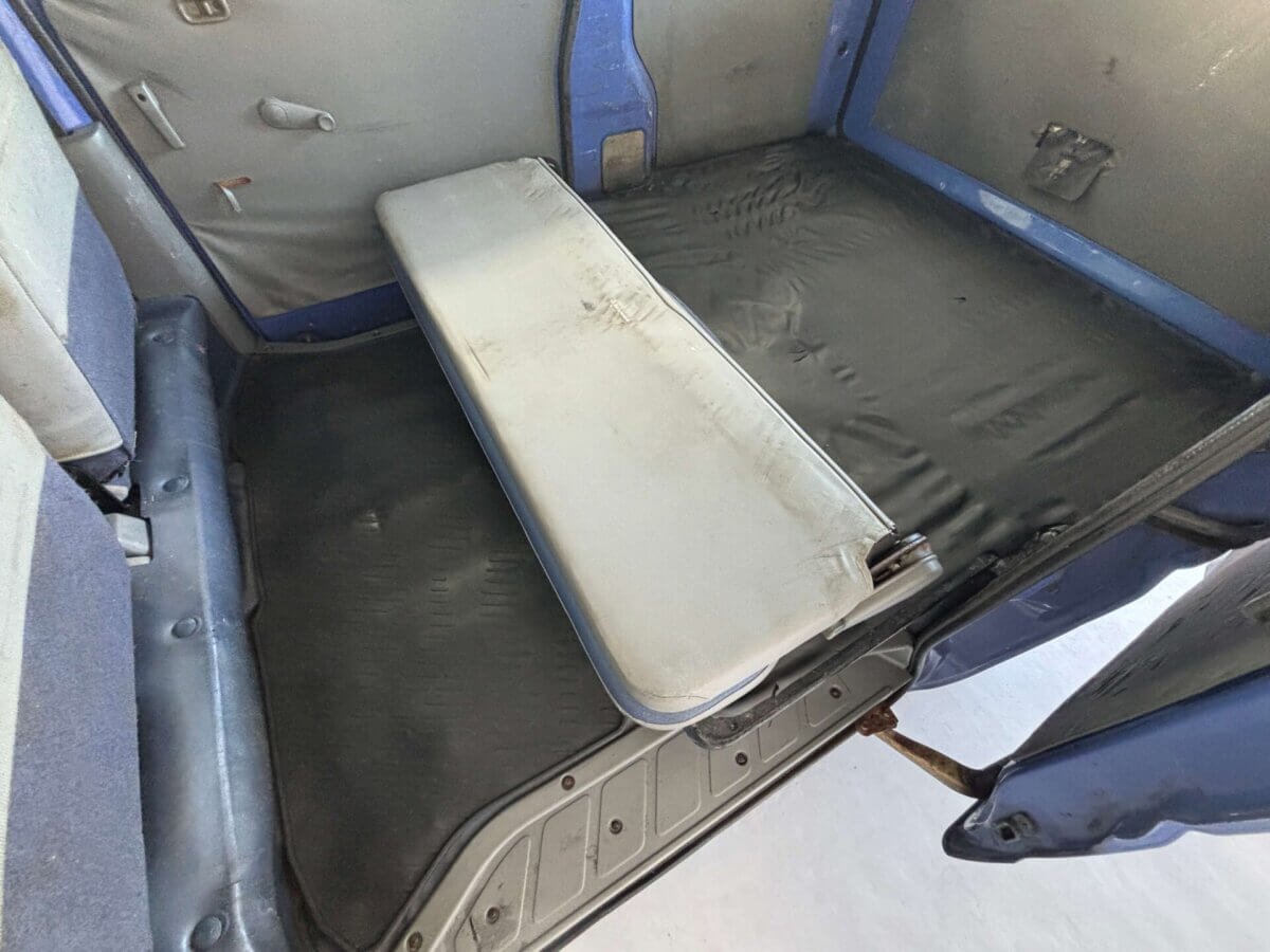 1999 Mitsubishi Minicab JDM car for sale — photo 17 of 25