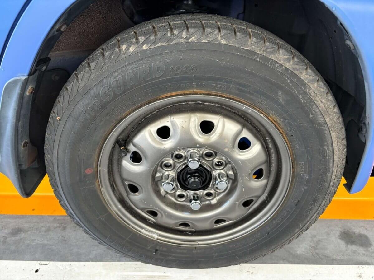 1999 Mitsubishi Minicab JDM car for sale — photo 22 of 25