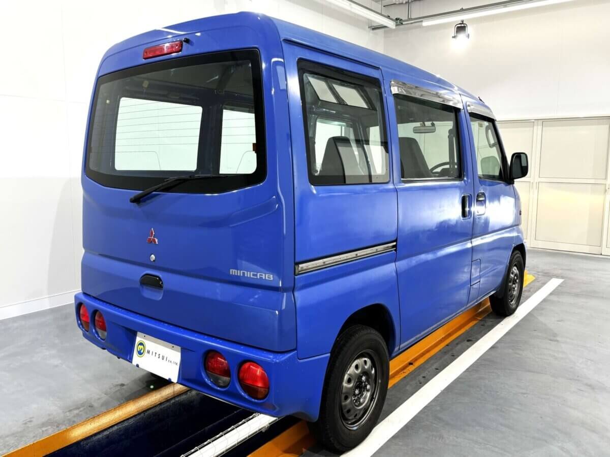 1999 Mitsubishi Minicab JDM car for sale — photo 5 of 25