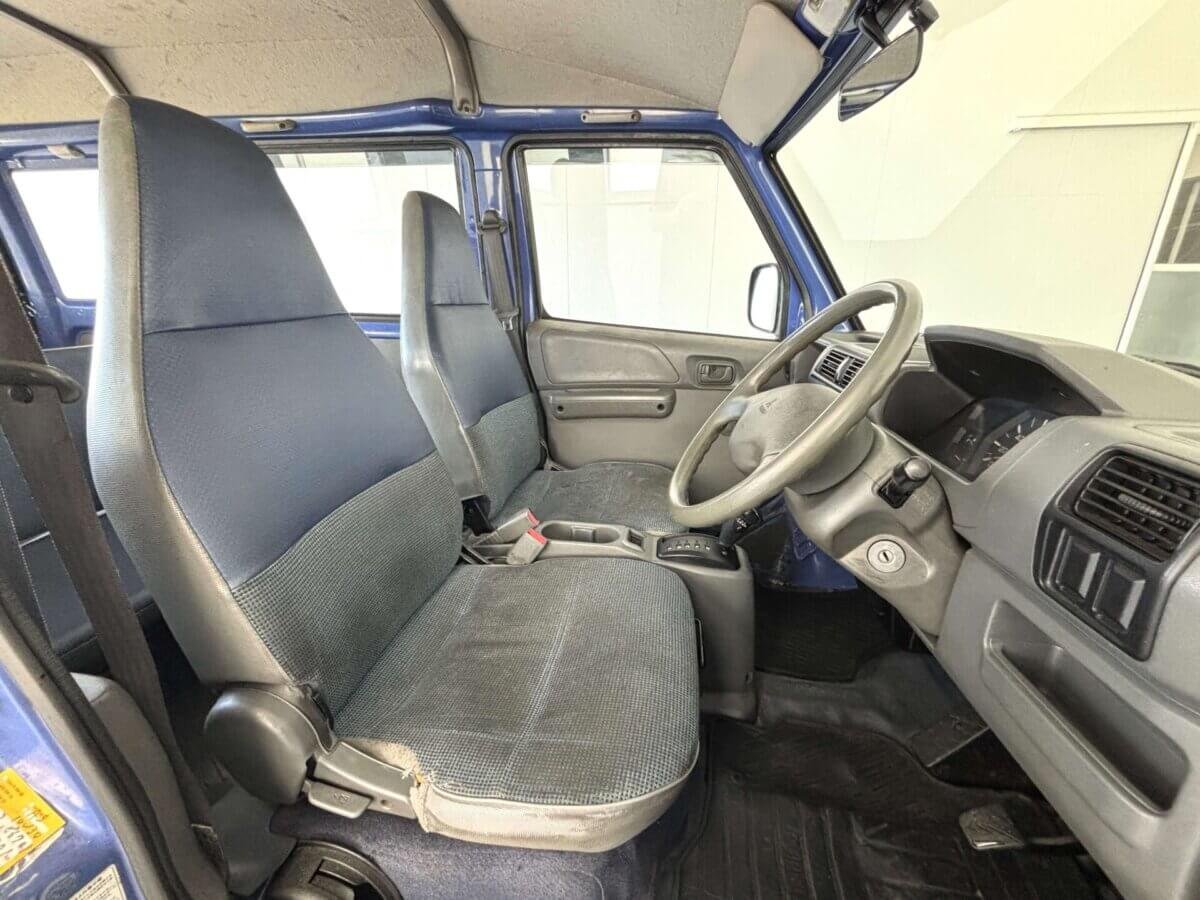 1999 Mitsubishi Minicab JDM car for sale — photo 10 of 25