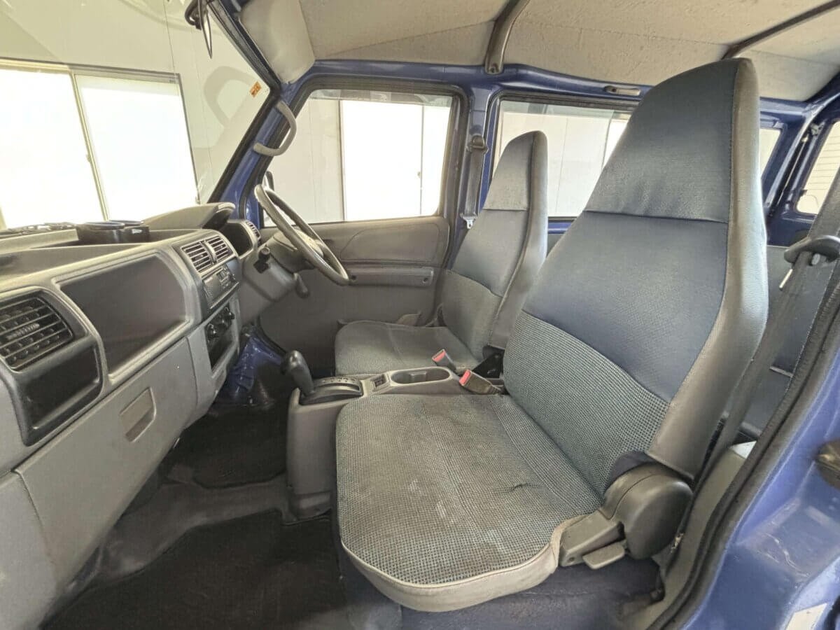 1999 Mitsubishi Minicab JDM car for sale — photo 11 of 25