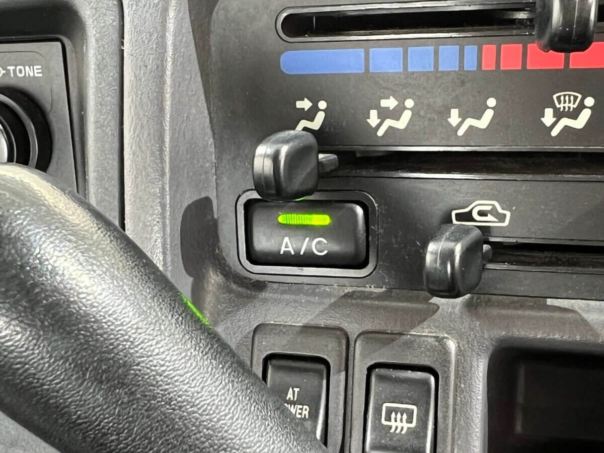 1999 Subaru Sambar JDM car for sale — photo 13 of 25