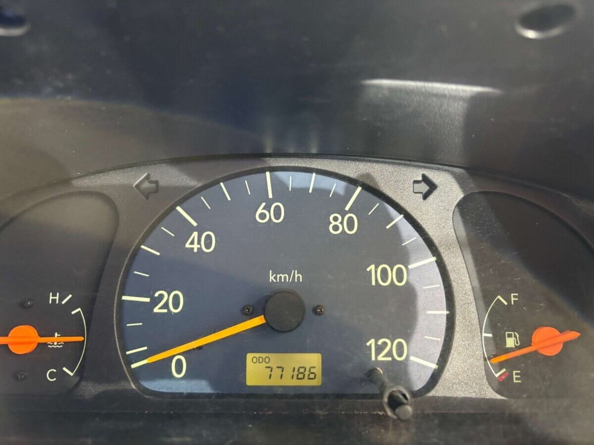 1999 Suzuki Every JDM car for sale — photo 7 of 25