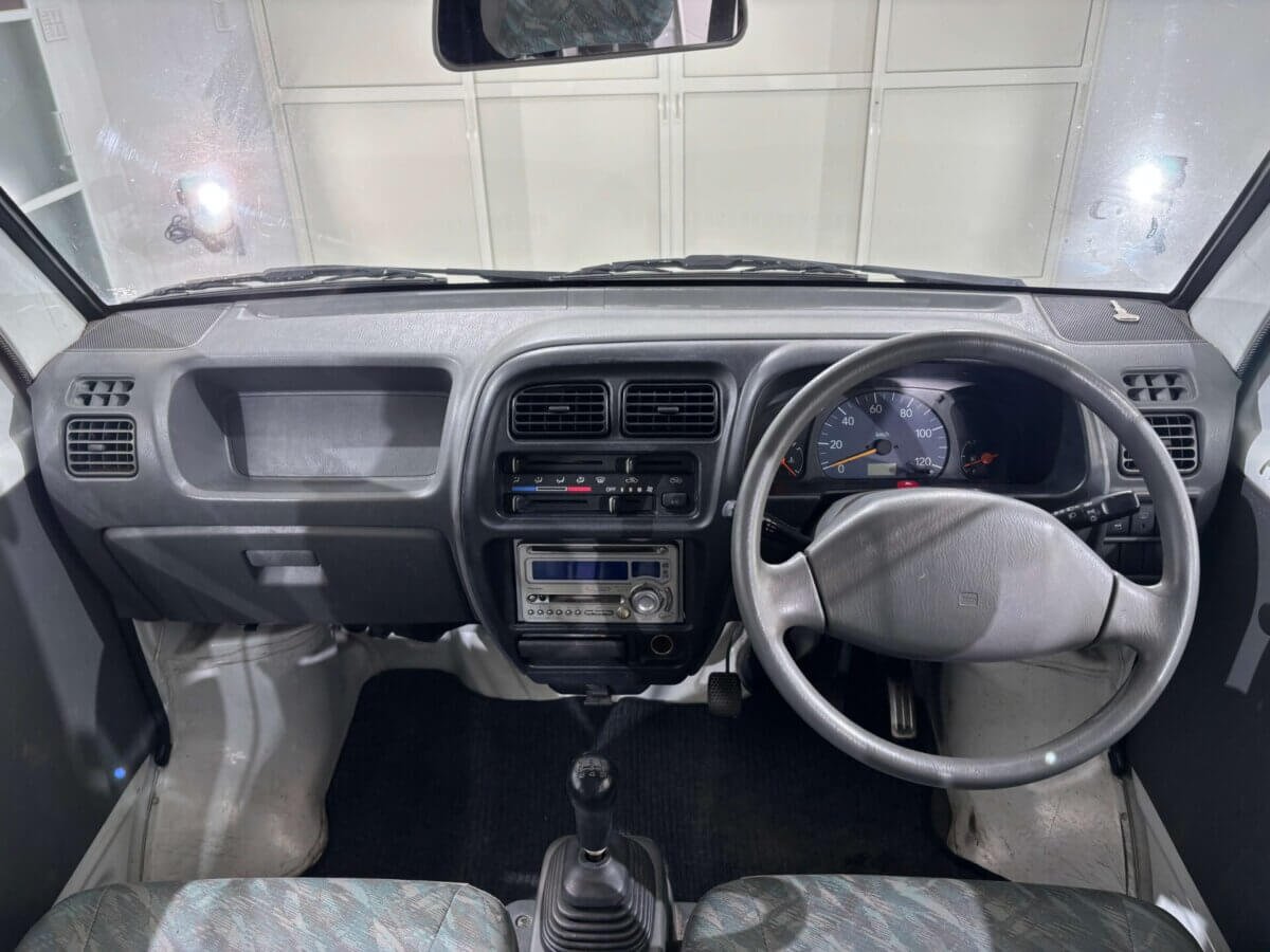 1999 Suzuki Every JDM car for sale — photo 8 of 25
