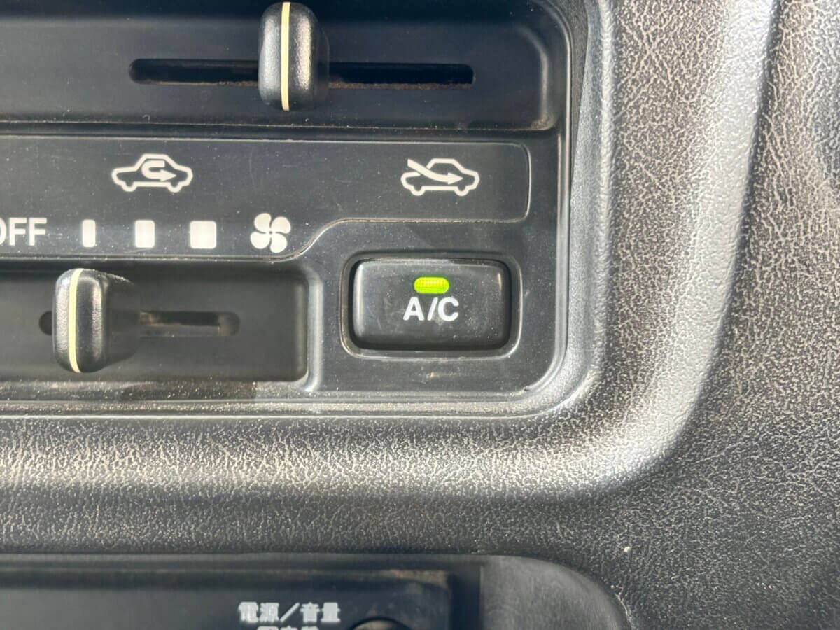 1999 Suzuki Every JDM car for sale — photo 13 of 25