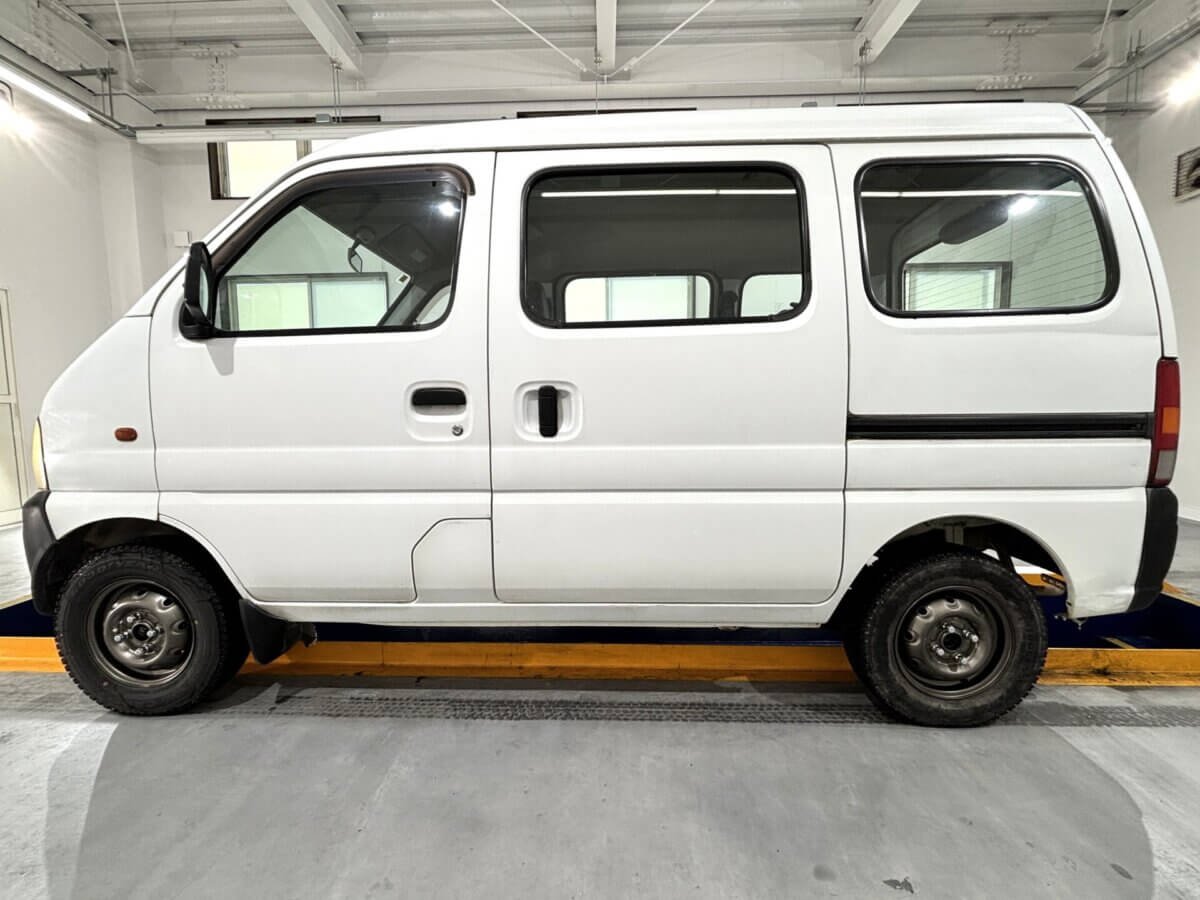 1999 Suzuki Every JDM car for sale — photo 3 of 25