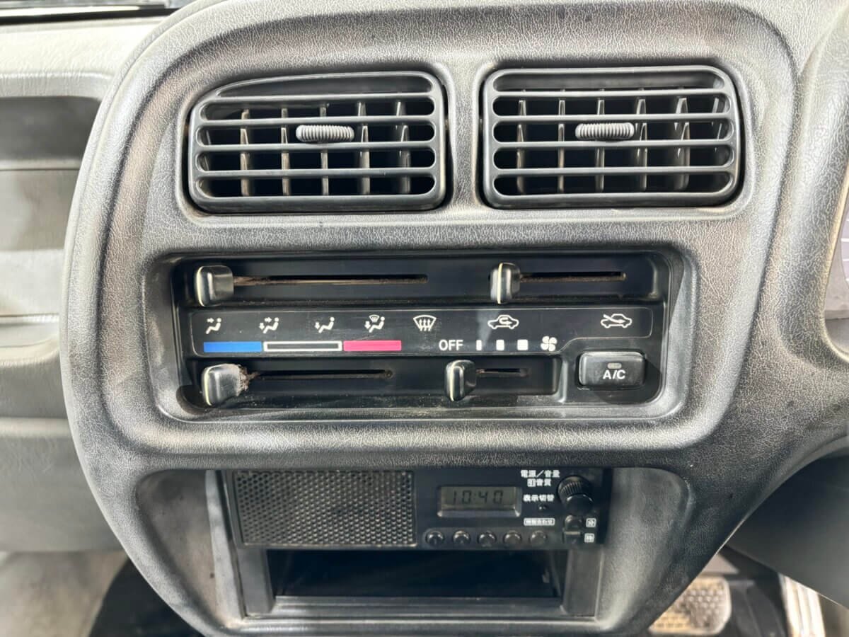 1999 Suzuki Every JDM car for sale — photo 12 of 25