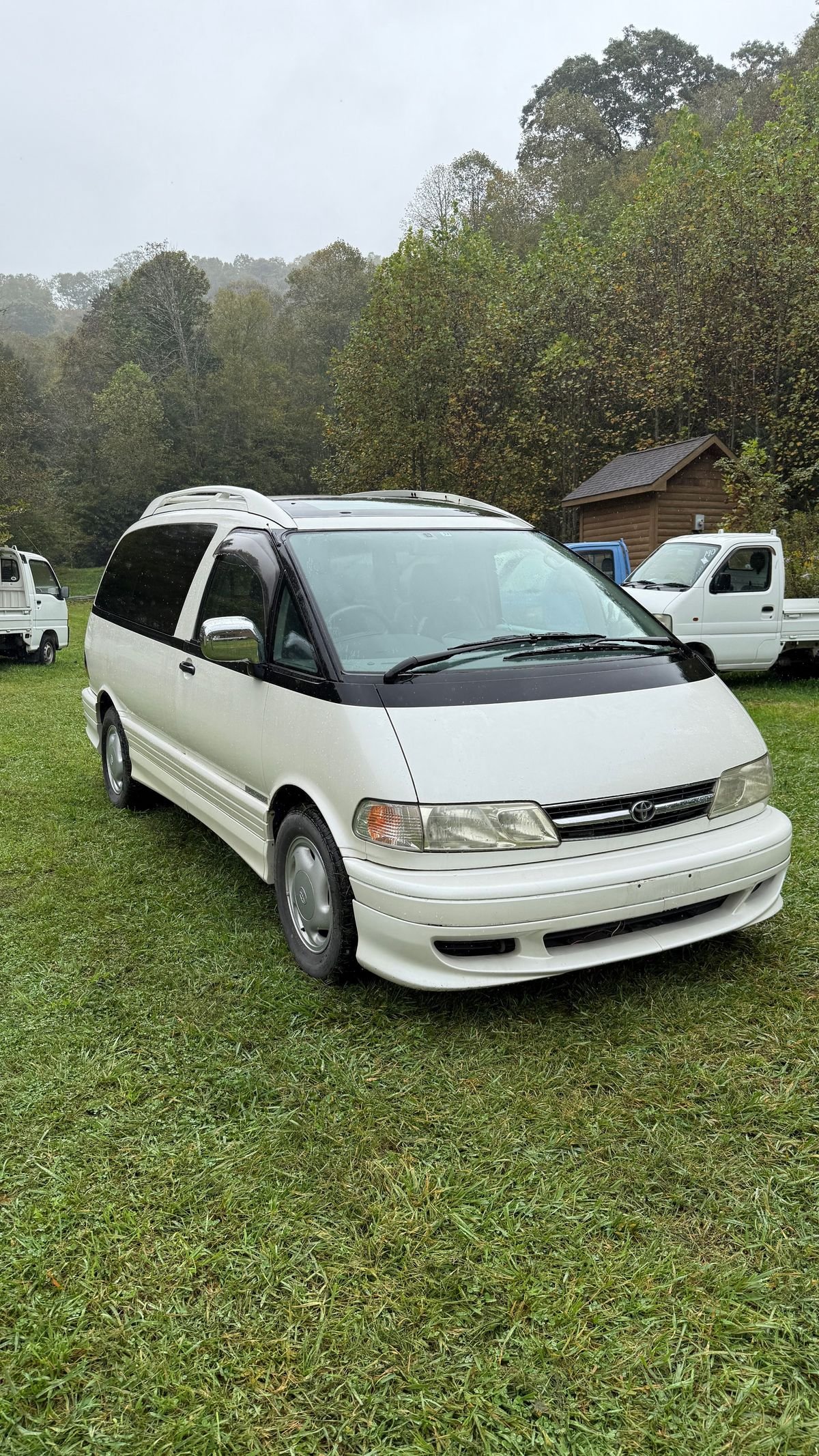 1999 Toyota Estima JDM car for sale — photo 10 of 11