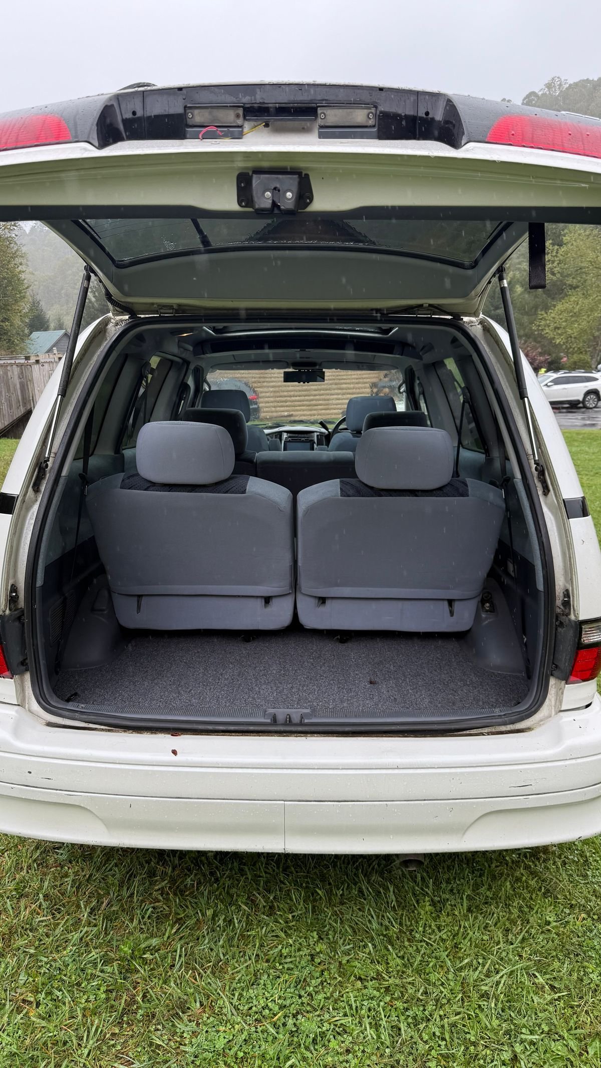 1999 Toyota Estima JDM car for sale — photo 5 of 11