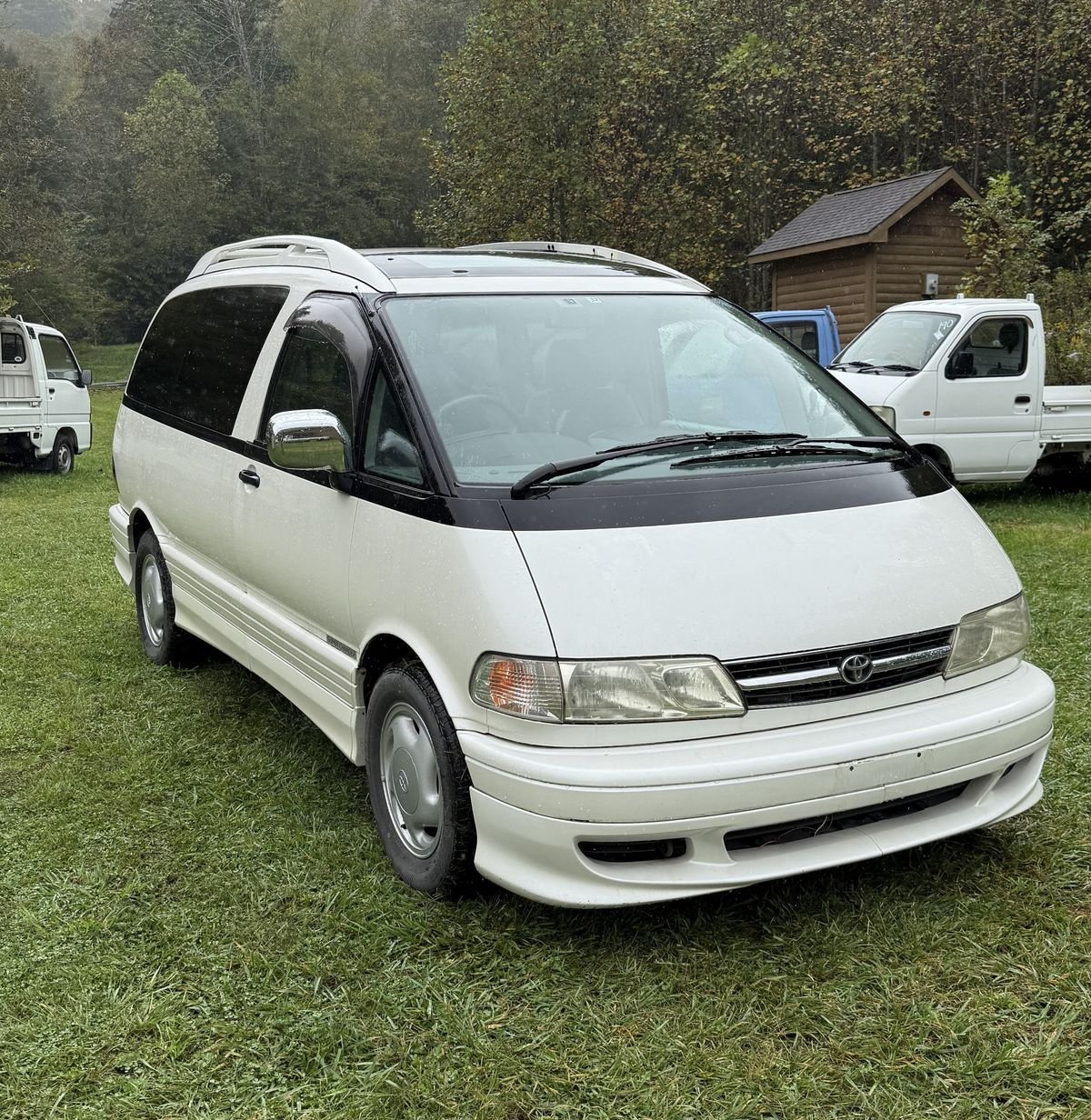 1999 Toyota Estima JDM car for sale — photo 3 of 11