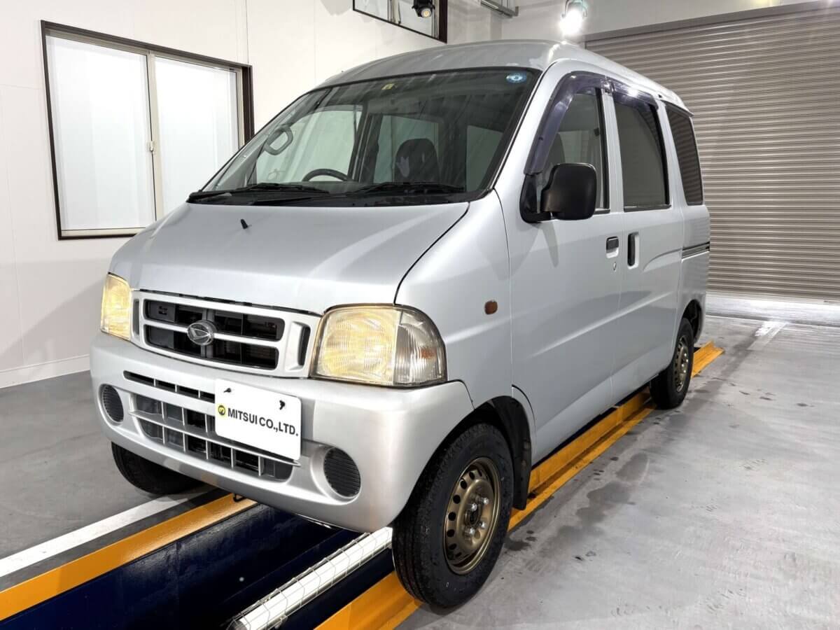 2000 Daihatsu Hijet JDM car for sale — photo 2 of 25