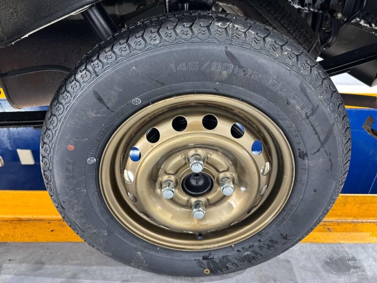 2000 Daihatsu Hijet JDM car for sale — photo 25 of 25