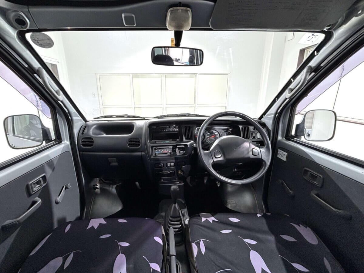 2000 Daihatsu Hijet JDM car for sale — photo 9 of 25