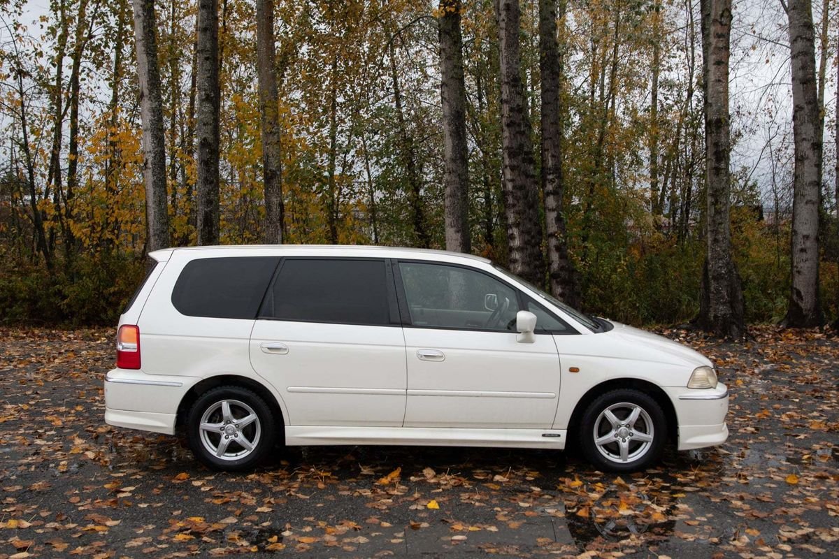 2000 Honda Odyssey JDM car for sale — photo 7 of 9
