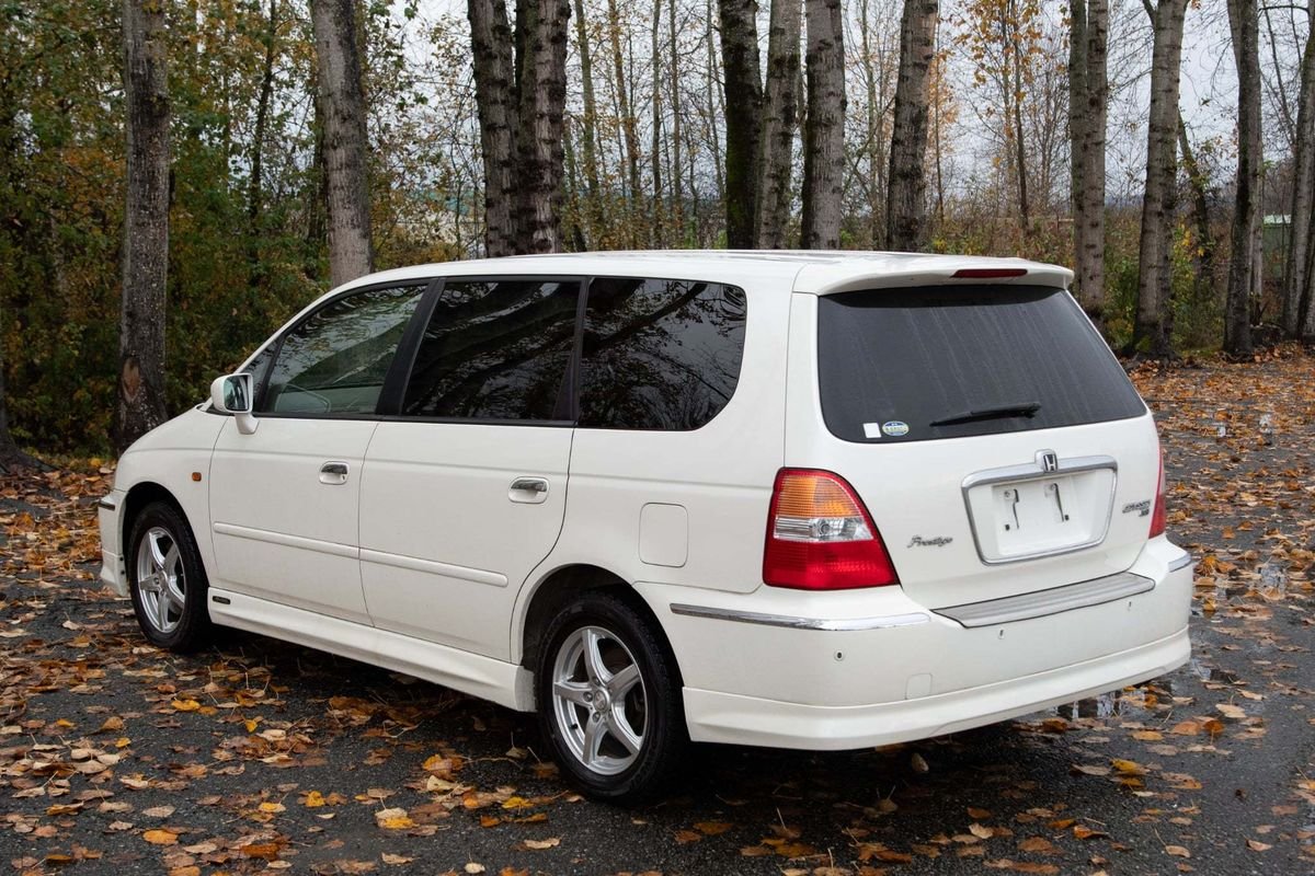 2000 Honda Odyssey JDM car for sale — photo 4 of 9
