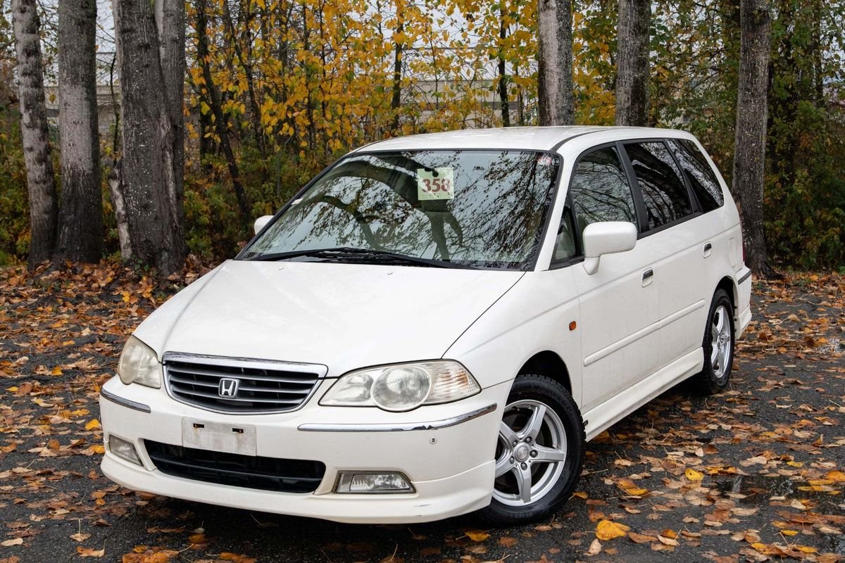 2000 Honda Odyssey JDM car for sale — photo 2 of 9