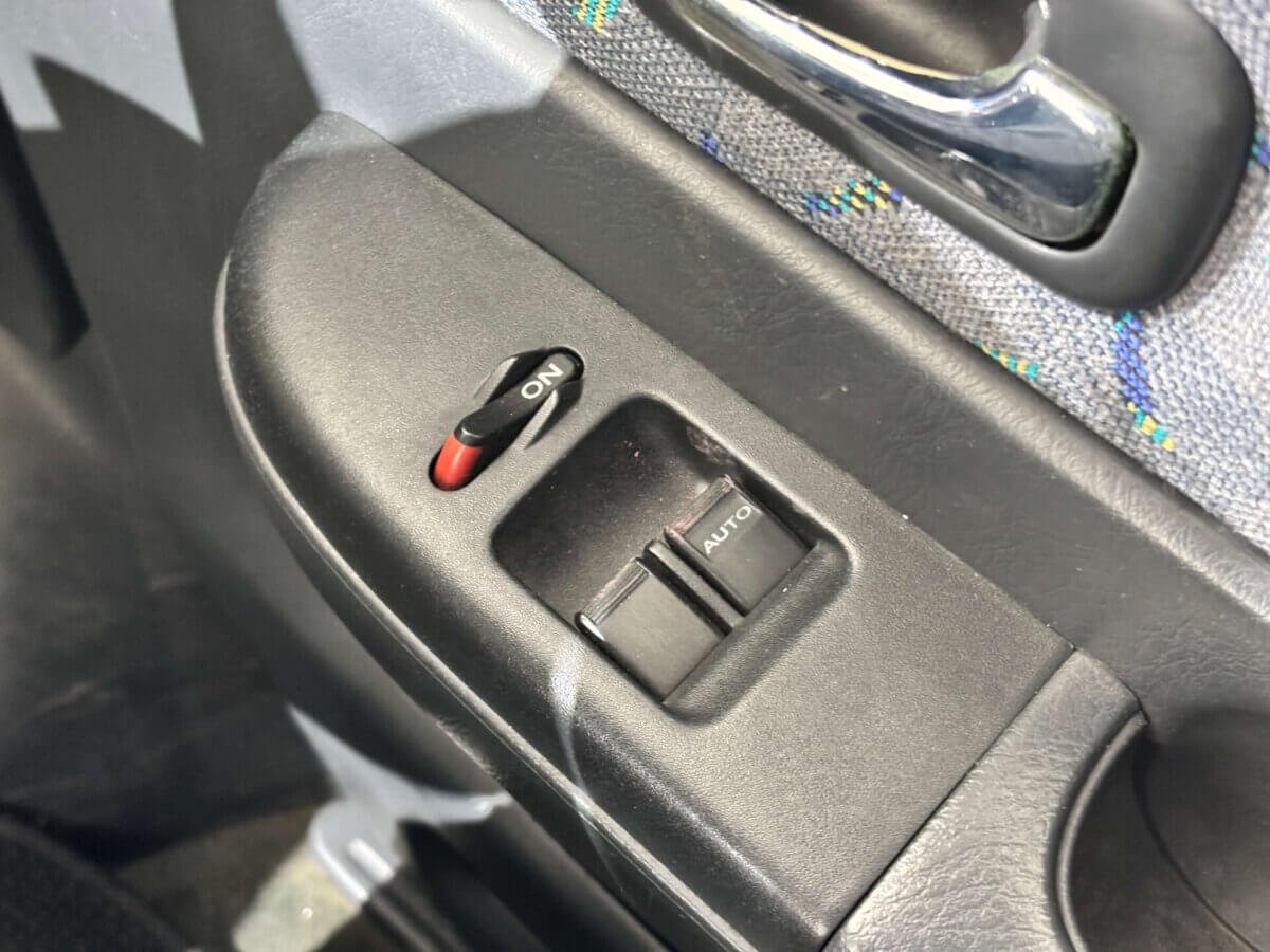 2000 Honda Vamos JDM car for sale — photo 16 of 25
