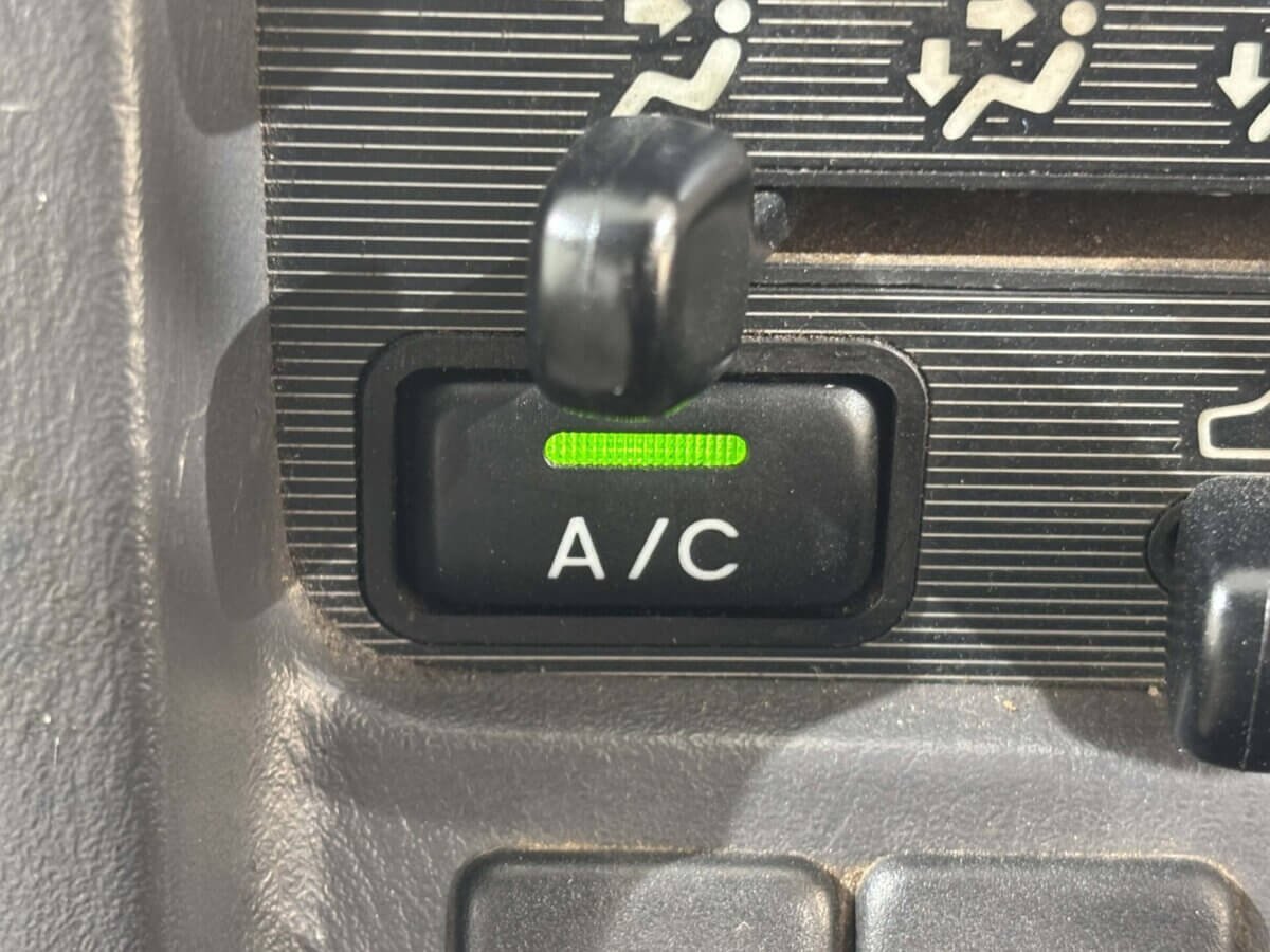 2000 Subaru Sambar JDM car for sale — photo 14 of 25