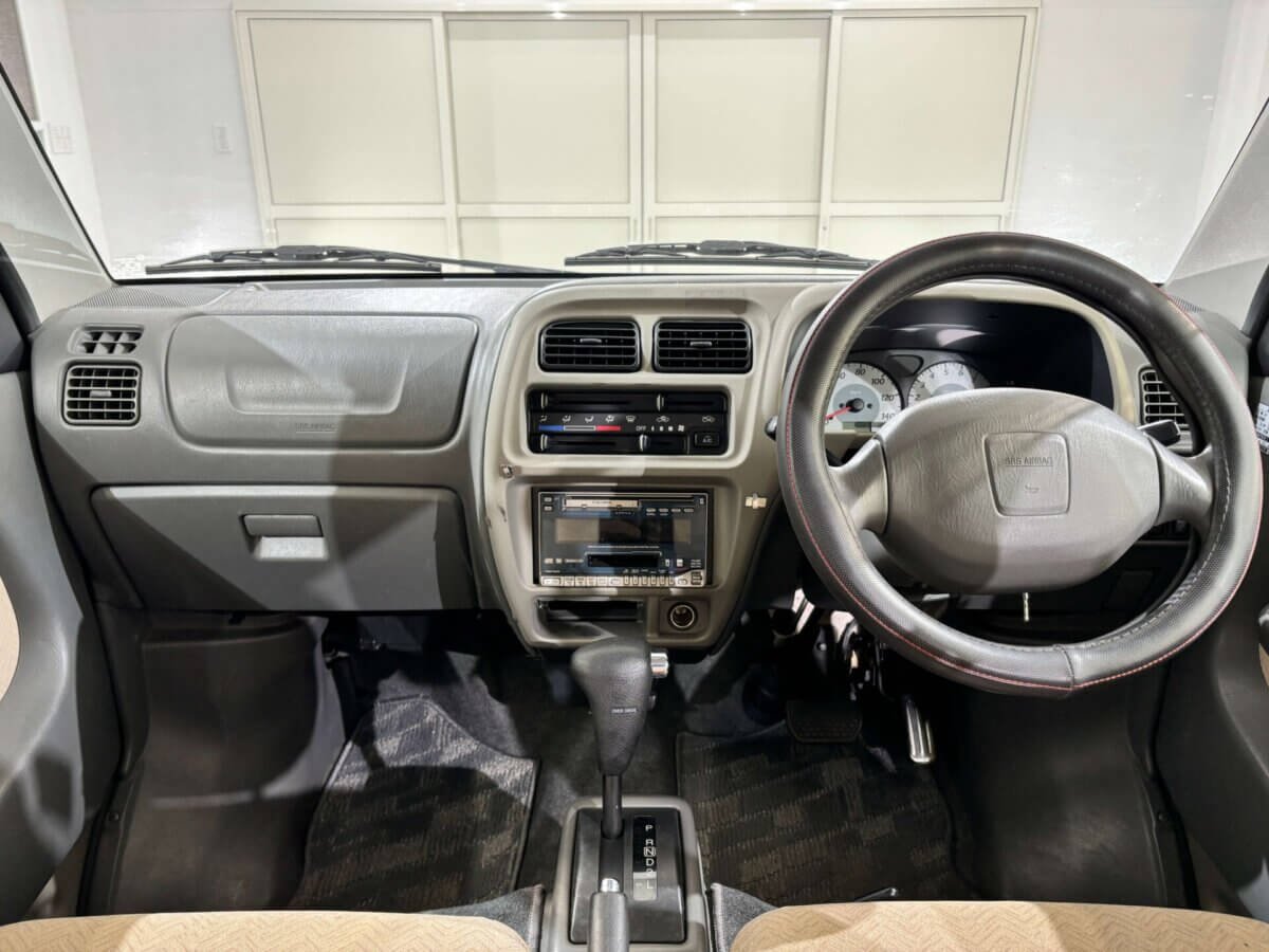 2000 Suzuki Every JDM car for sale — photo 10 of 25