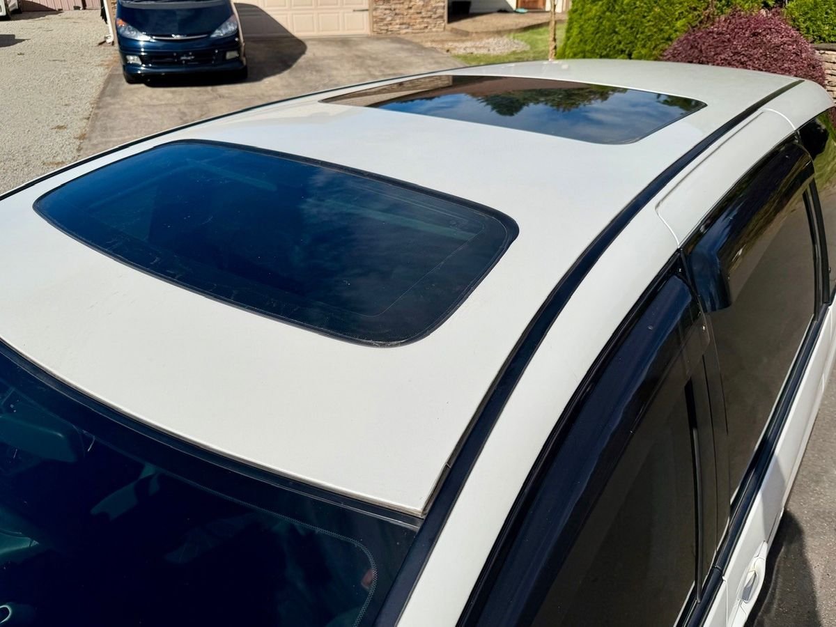 2000 Toyota Estima JDM car for sale — photo 9 of 9