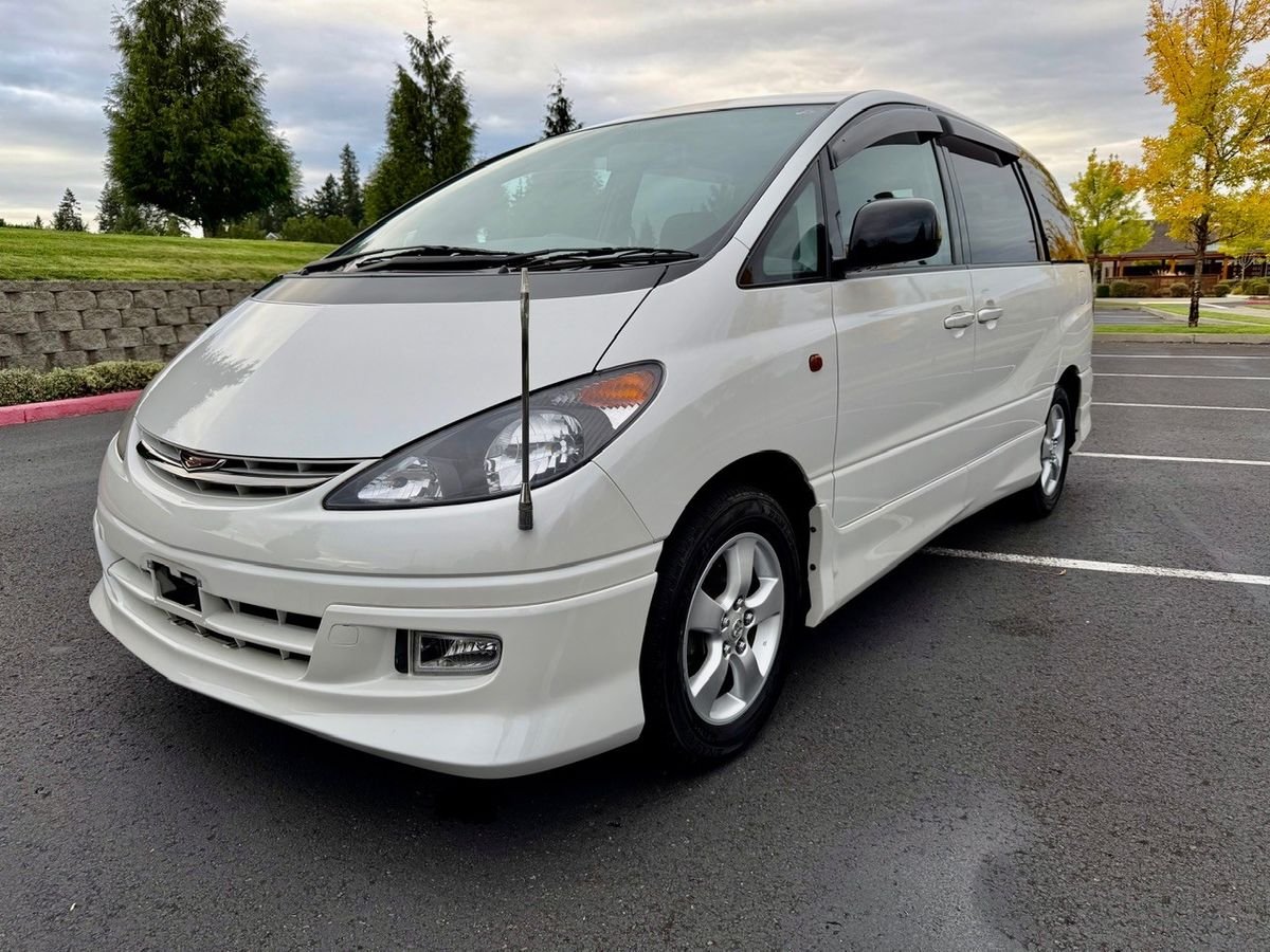 2000 Toyota Estima JDM car for sale — photo 3 of 9