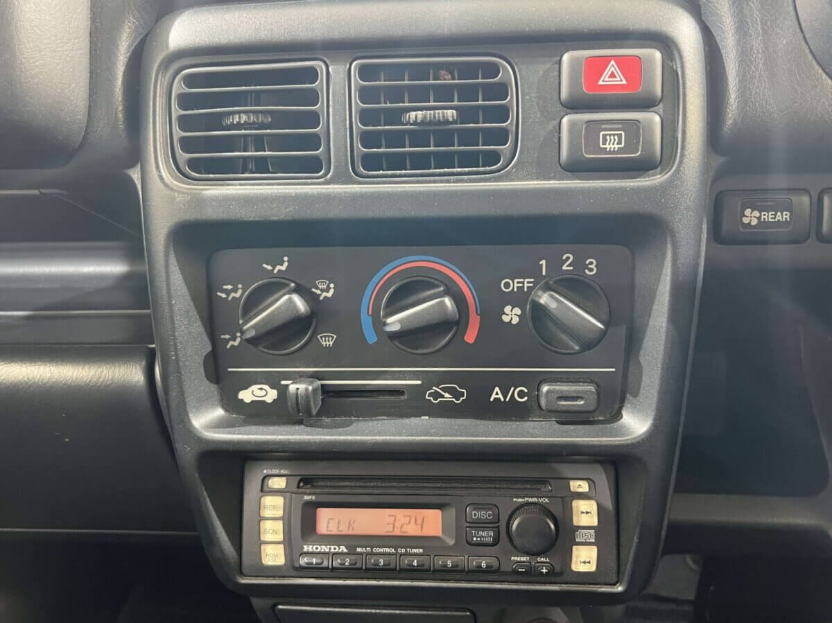 2001 Honda Vamos JDM car for sale — photo 13 of 25