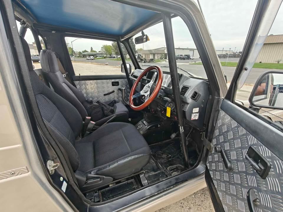 1991 Suzuki Jimny JDM car for sale — photo 16 of 16