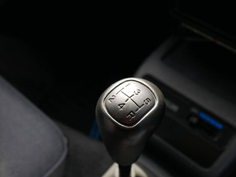 1992 Daihatsu Atrai JDM car for sale — photo 17 of 25
