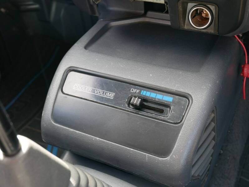 1992 Daihatsu Atrai JDM car for sale — photo 18 of 25