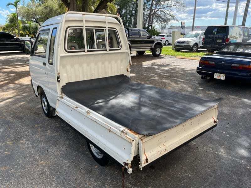 1992 Daihatsu Hijet JDM car for sale — photo 4 of 15
