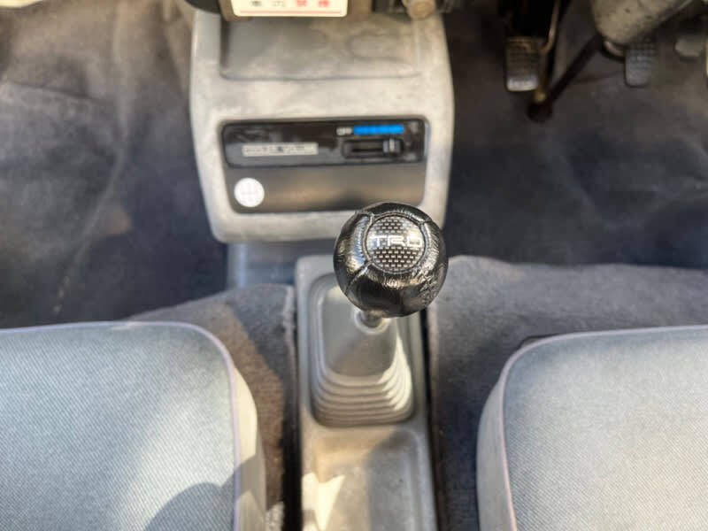 1992 Daihatsu Hijet JDM car for sale — photo 14 of 15