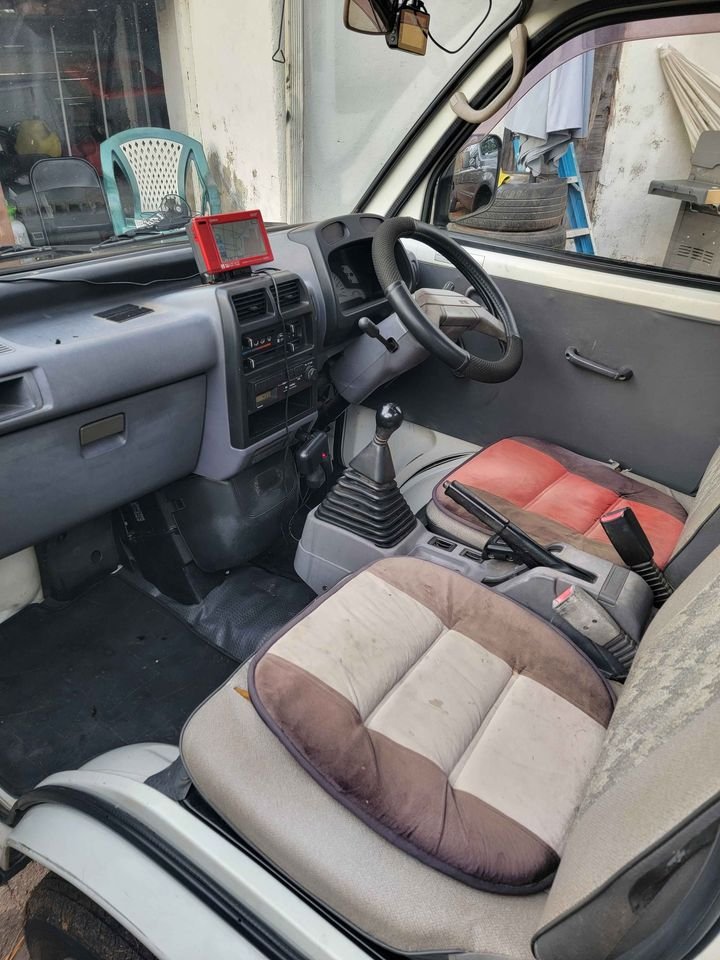 1994 Mitsubishi Minicab JDM car for sale — photo 6 of 10