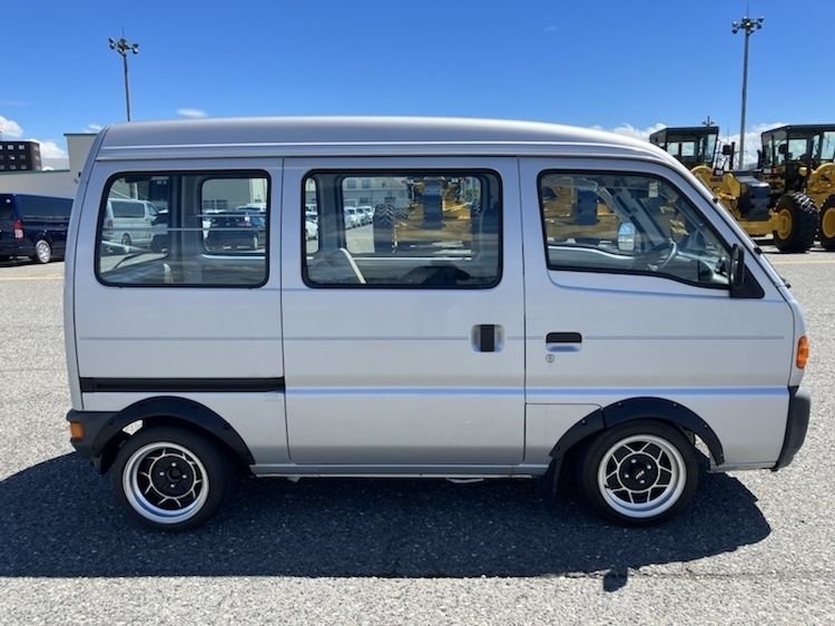1994 Suzuki Every JDM car for sale — photo 6 of 12