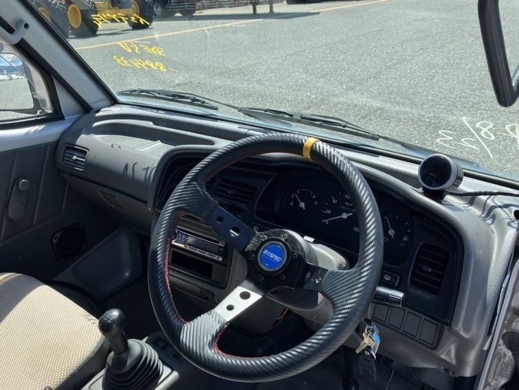 1994 Suzuki Every JDM car for sale — photo 11 of 12
