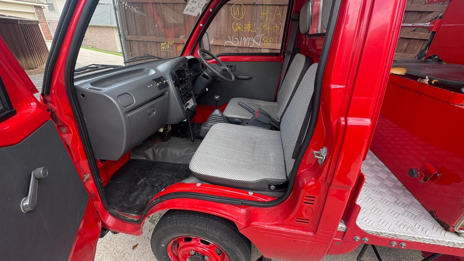 1995 Daihatsu Hijet JDM car for sale — photo 11 of 25