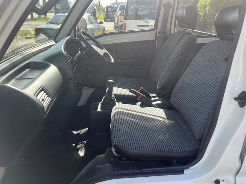 1995 Mazda Scrum JDM car for sale — photo 13 of 17