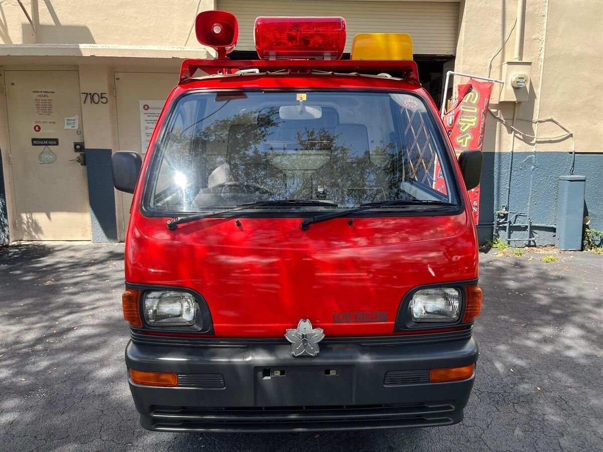 1995 Mitsubishi Minicab JDM car for sale — photo 2 of 18