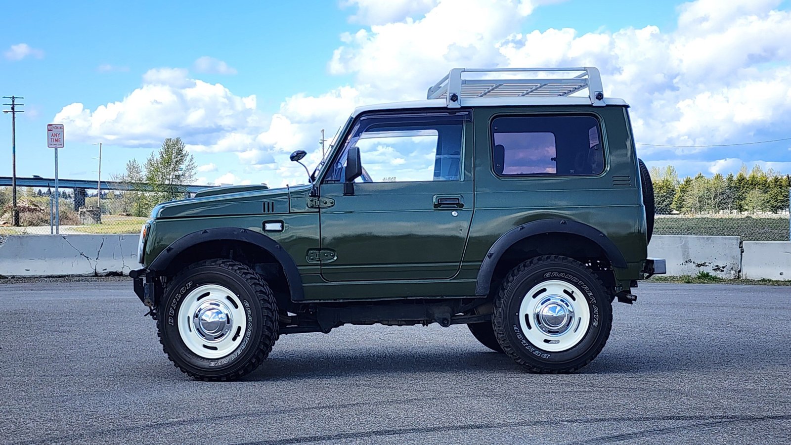 1995 Suzuki Jimny JDM car for sale — photo 3 of 25