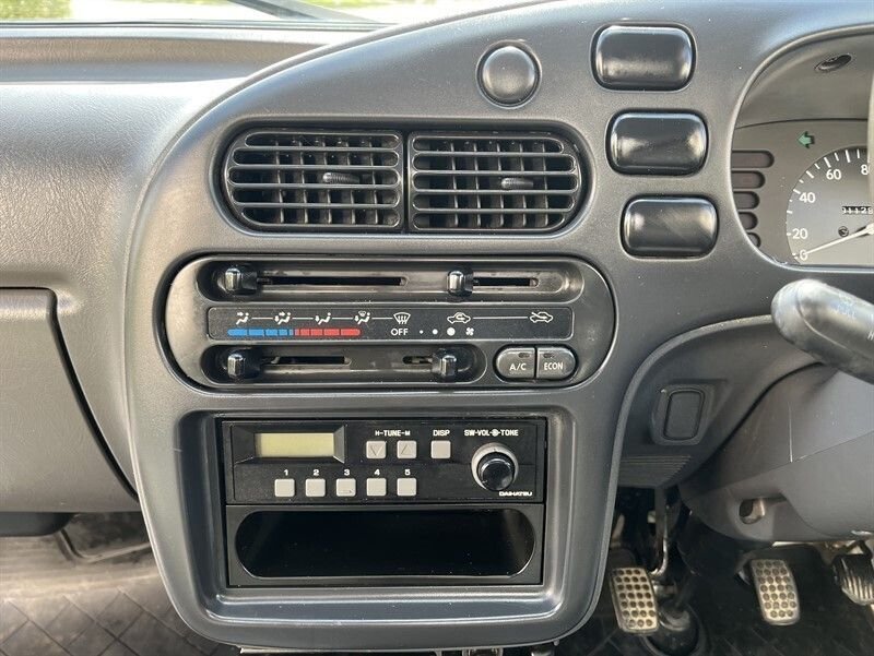 1996 Daihatsu Hijet JDM car for sale — photo 16 of 16