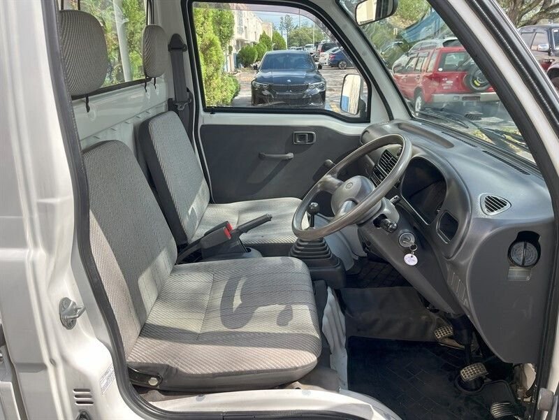 1996 Daihatsu Hijet JDM car for sale — photo 12 of 16